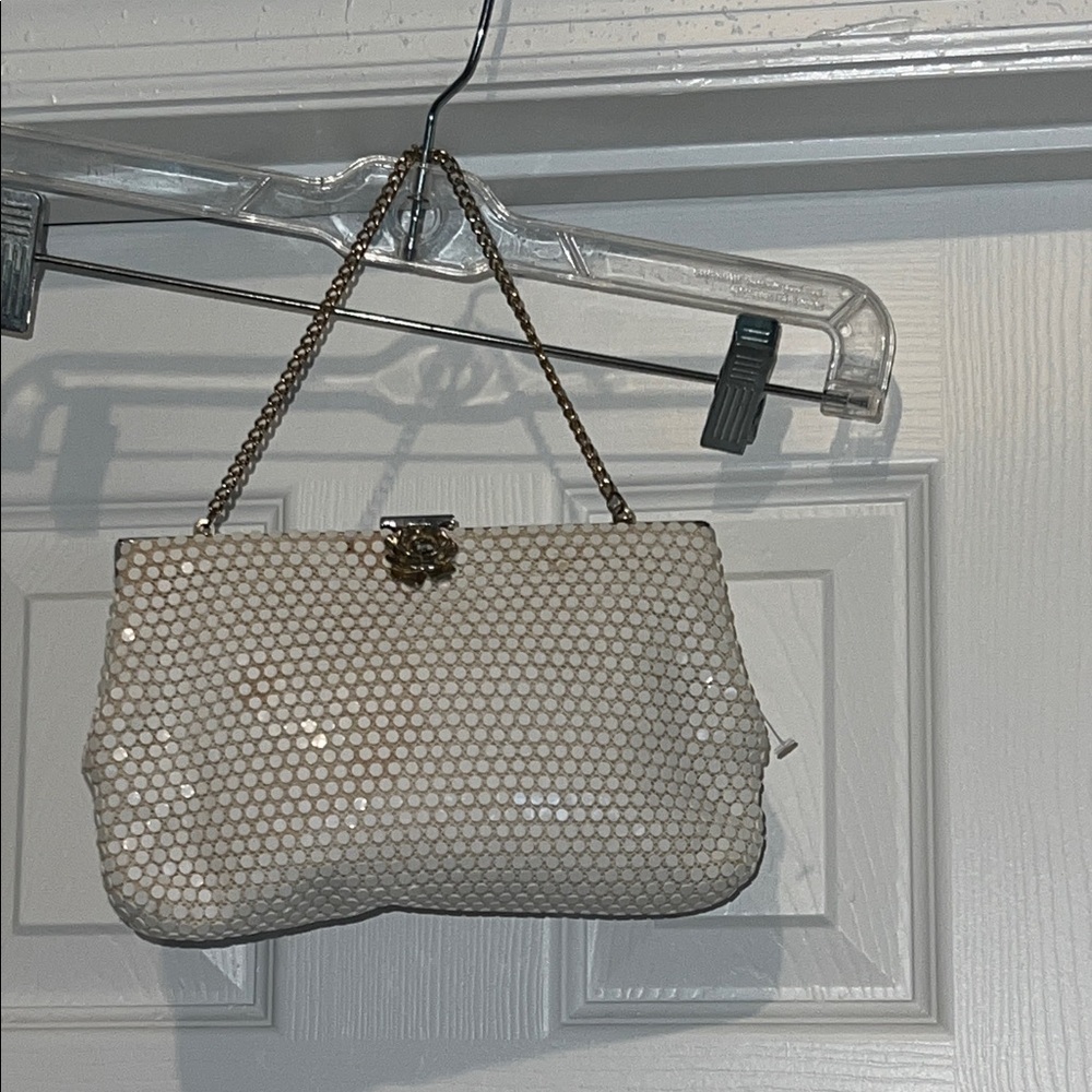 Elegant Cream Chain Shoulder Bag